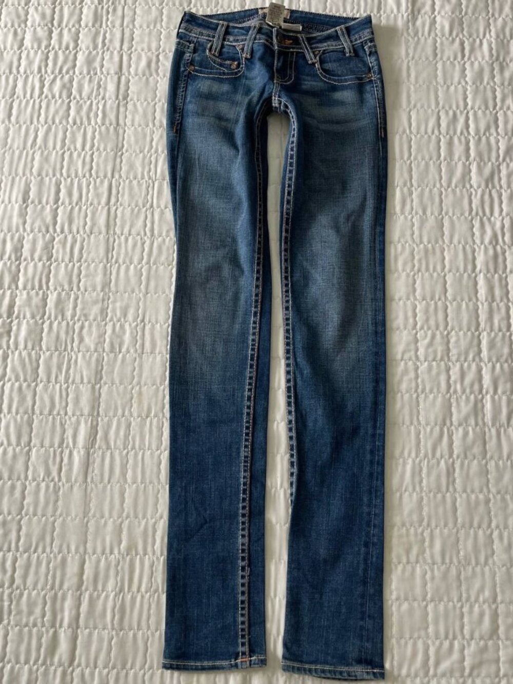 Silver Jeans Co. Women's Bootcut Blue Denim Jeans - Picture 2 of 4